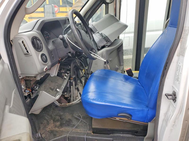 2019 Ford Econoline VIN 1FDFE4FS9KDC56592 COPART salvage auction — FRONT END, Wv - Salvage Certificate, sold $650 on 2026-07-30 (photo 7)