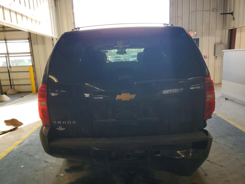 2013 Chevrolet Tahoe VIN 1GNSKBE02DR135562 COPART salvage auction — FRONT END, In - Certificate Of Title, sold $850 on 2026-07-20 (photo 6)