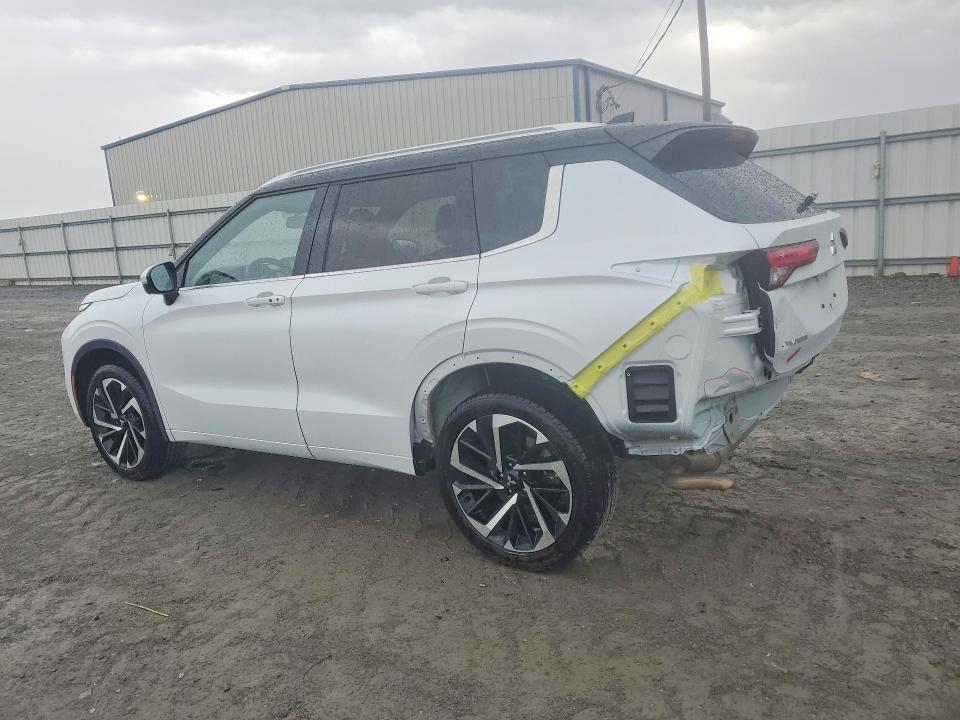 2024 Mitsubishi Outlander VIN JA4J4WA84RZ031643 COPART salvage auction — REAR END, Nc - Salvage Certificate Of Title, sold $15,300 on 2026-07-22 (photo 2)