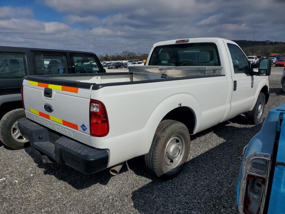 2013 Ford F250 VIN 1FTBF2A63DEB81786 COPART salvage auction — MINOR DENT/SCRATCHES, TN - CERTIFICATE OF TITLE, sold $7,900 on 2026-07-29 (photo 3)