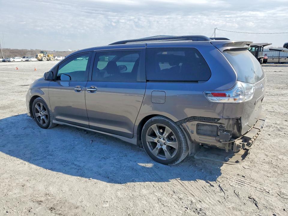 2017 Toyota Sienna VIN 5TDXZ3DC1HS804181 COPART salvage auction — REAR END, Nc - Salvage Certificate Of Title, sold $9,200 on 2026-08-19 (photo 2)