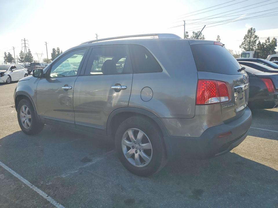2013 Kia Sorento VIN 5XYKT3A61DG313787 COPART salvage auction — VANDALISM, Ca - Salvage Certificate, sold $850 on 2026-07-02 (photo 2)