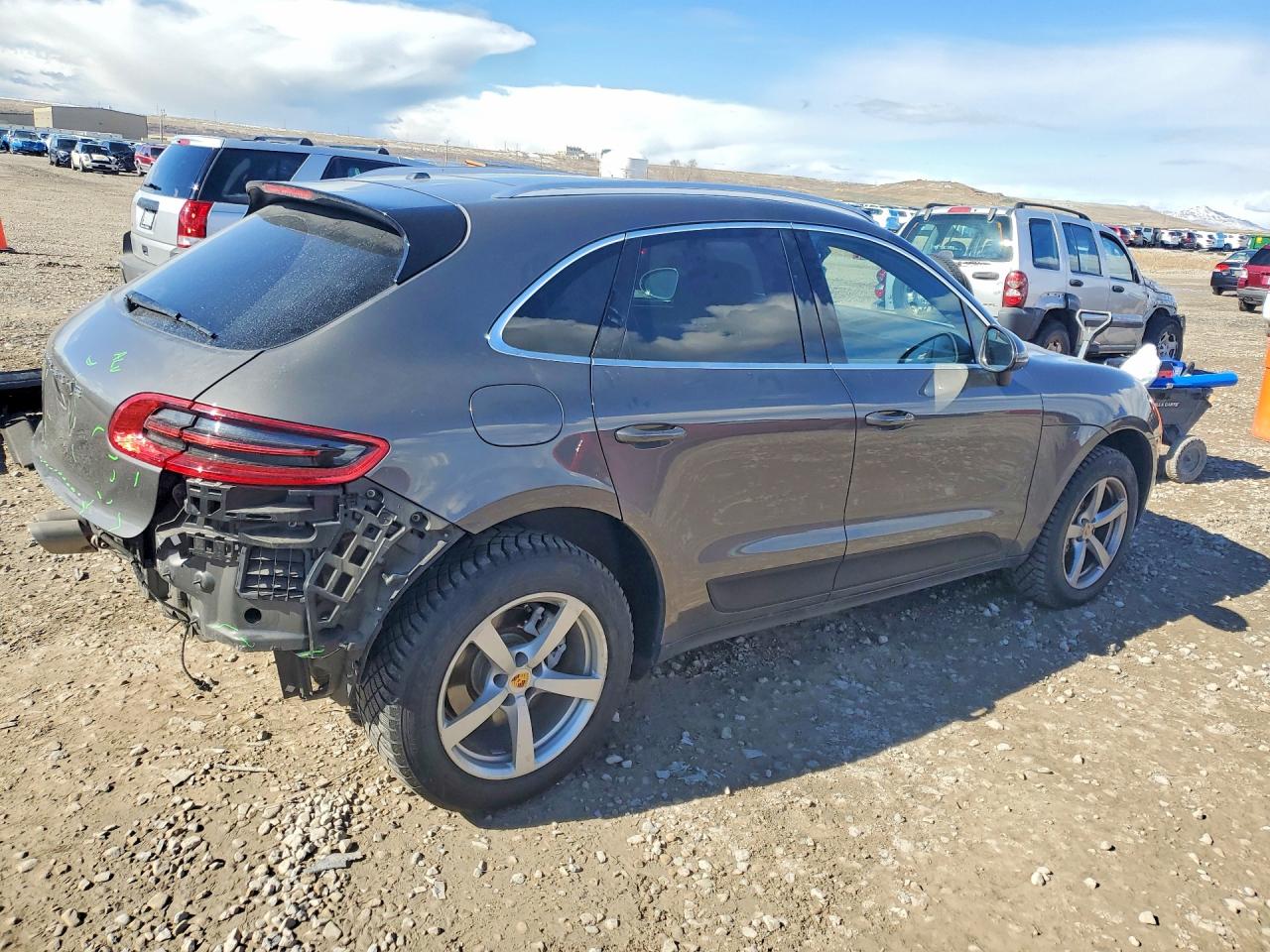 2015 Porsche Macan VIN WP1AB2A54FLB68489 COPART salvage auction — Rear End, UT - SALVAGE CERTIFICATE, sold $7,700 on 2026-04-14 (photo 3)