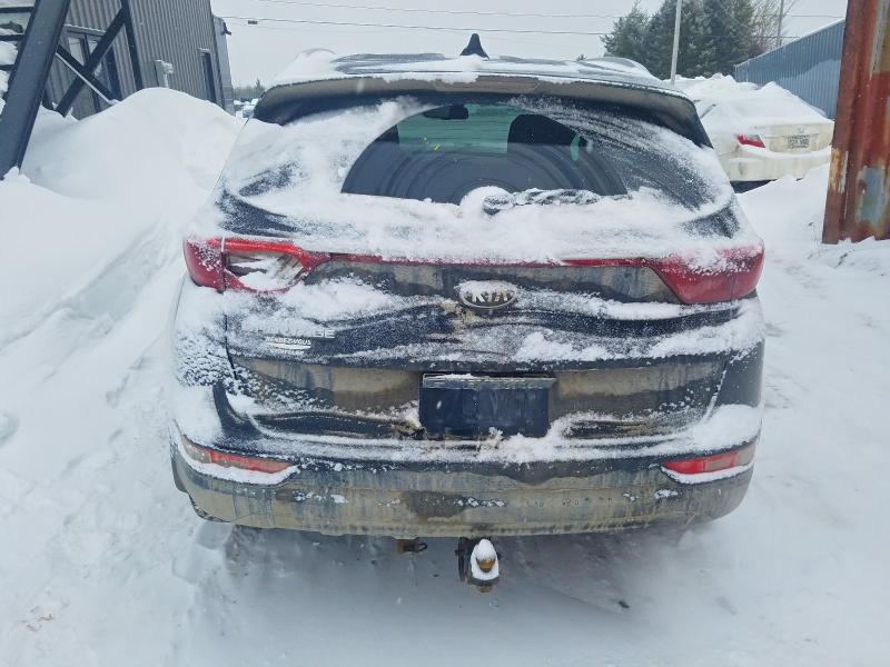 2017 Kia Sportage VIN KNDPNCACXH7045587 COPART salvage auction — SIDE, Qc - Gravement Accidente, sold $3,900 on 2026-07-07 (photo 6)