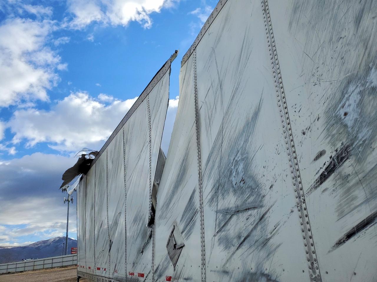 2019 Wabash Dvlshpc VIN 1JJV532D9KL097152 COPART salvage auction — Rollover, UT - SALVAGE CERTIFICATE, sold $1 on 2026-09-04 (photo 9)