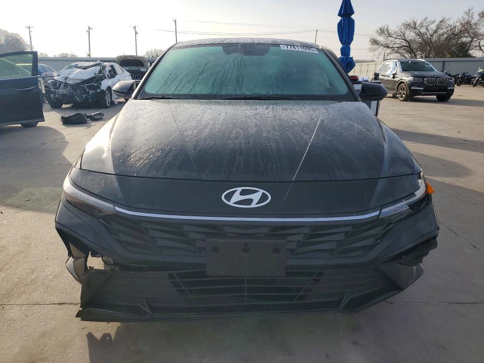 2025 Hyundai Elantra VIN KMHLL4DG3SU074250 COPART salvage auction — SIDE, Salvage Title, sold $4,900 on 2026-07-13 (photo 5)