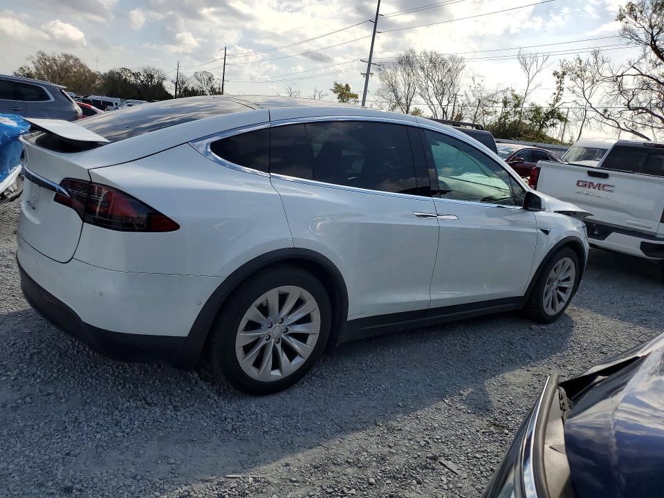 2016 Tesla Model x VIN 5YJXCDE26GF026637 COPART salvage auction — FRONT END, FL - CERT OF TITLE SLVG REBUILDABLE, sold $3,000 on 2026-07-24 (photo 3)