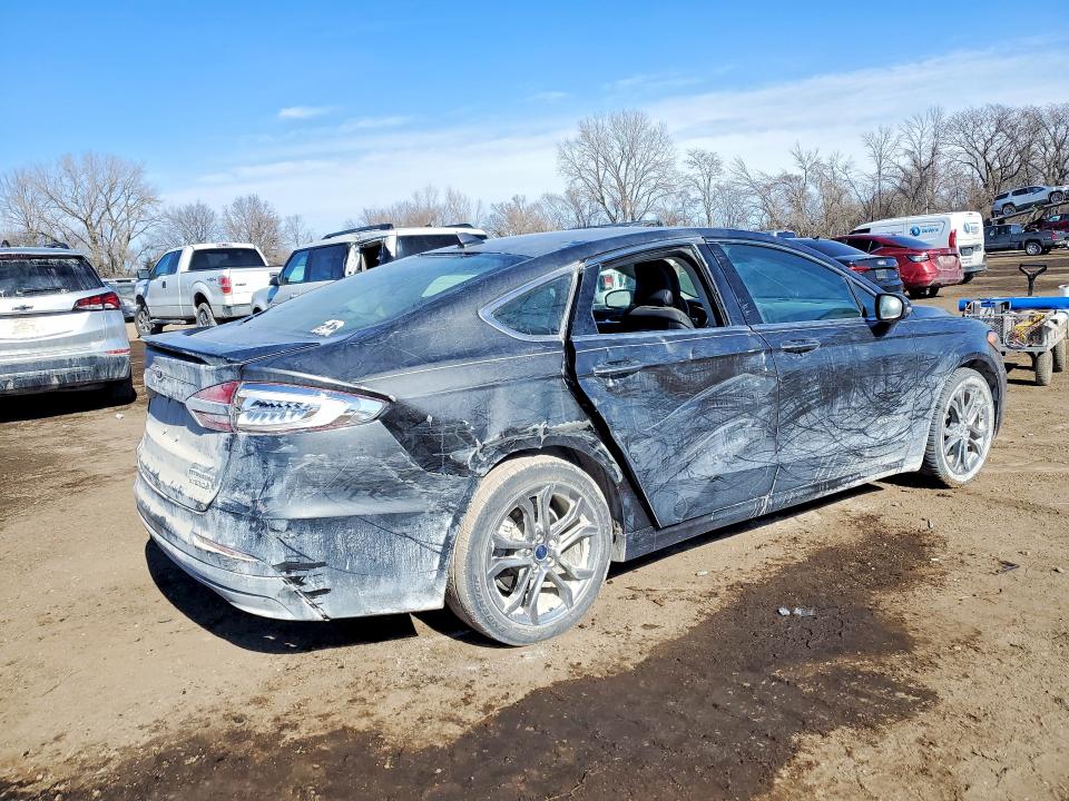 2019 Ford Fusion VIN 3FA6P0RU0KR285819 COPART salvage auction — SIDE, Ia - Cert Of Title-Salvage Title, sold $3,250 on 2026-07-03 (photo 3)