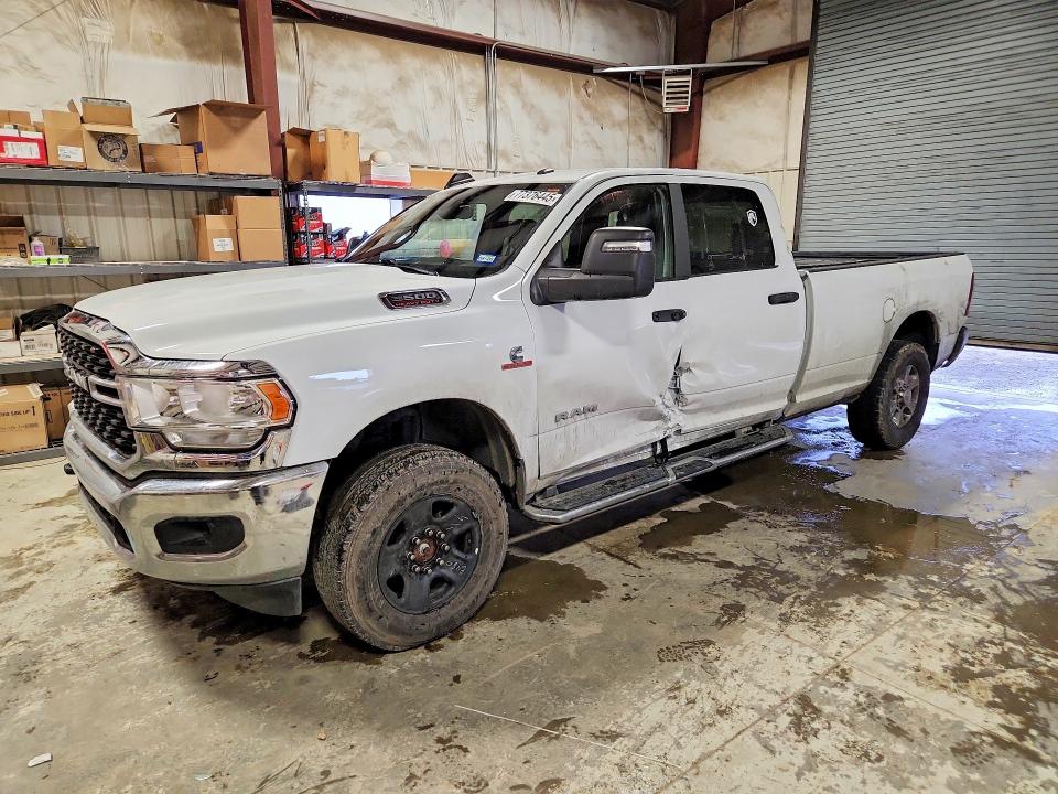 2024 Ram 3500 VIN 3C63R3HL9RG339228 COPART salvage auction — SIDE, Salvage Title, sold $10,400 on 2026-07-28 (photo 1)