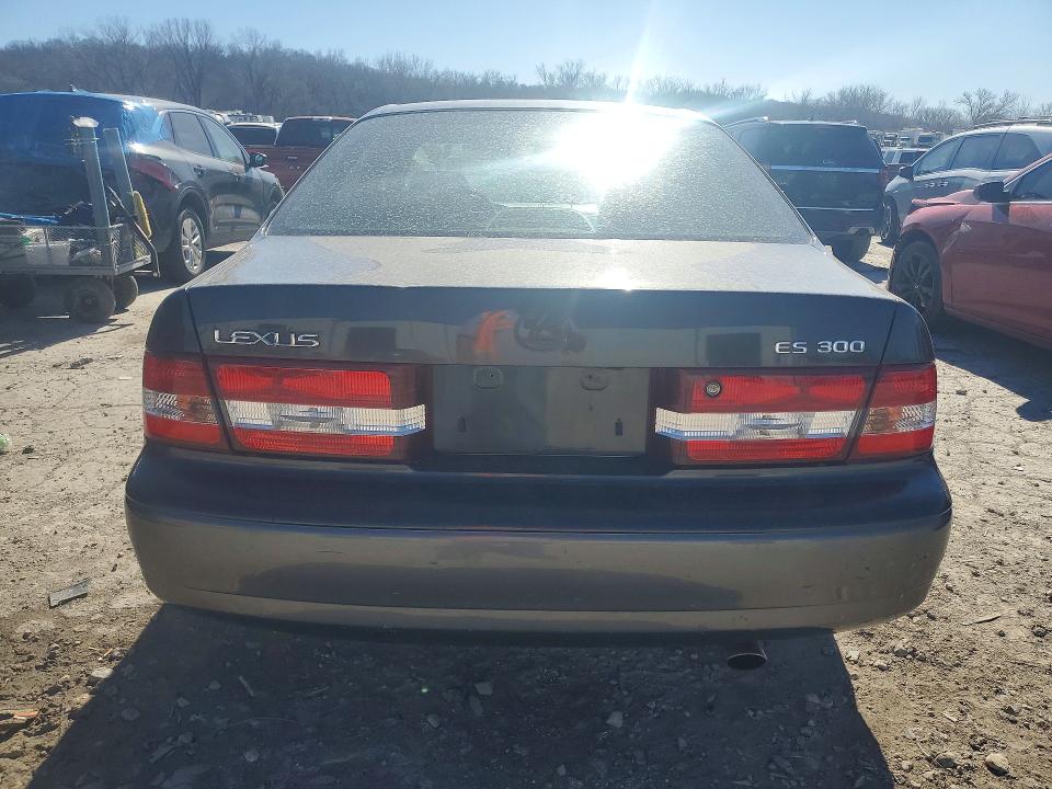 2001 Lexus ES VIN JT8BF28G010340706 COPART salvage auction — FRONT END, Id - Salvage Certificate Of Title, sold $800 on 2026-07-28 (photo 6)