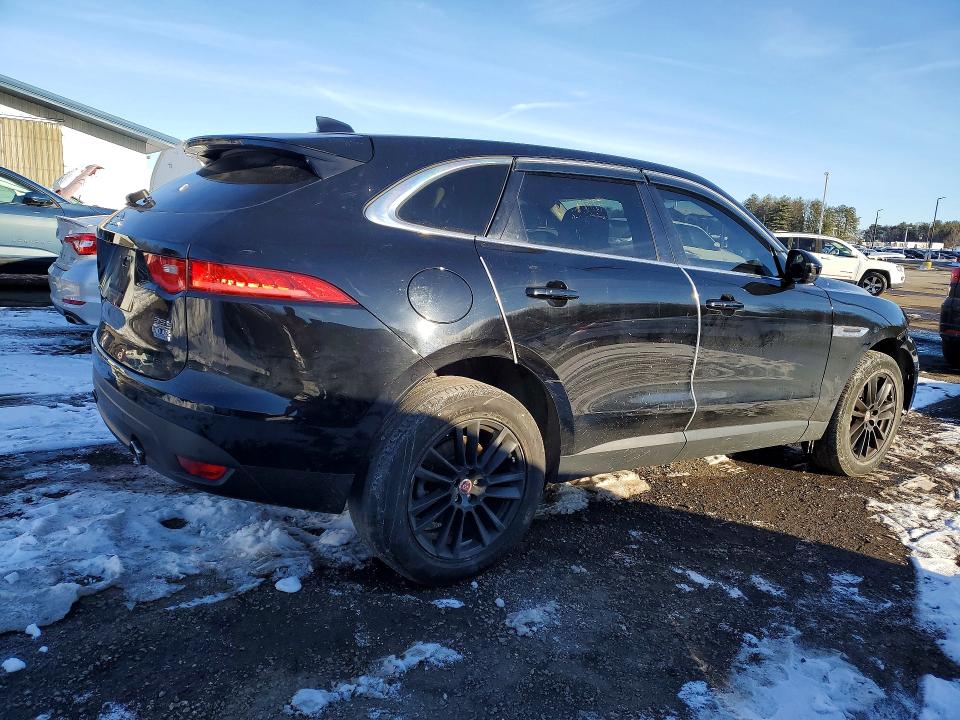 2017 Jaguar F-pace VIN SADCK2BV0HA071172 COPART salvage auction — FRONT END, Ct - Certificate Of Title, sold $7,400 on 2026-07-27 (photo 3)