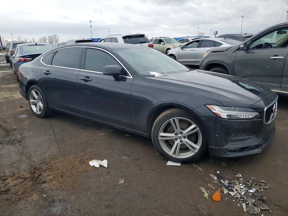 2018 Volvo S90 VIN LVY982MK7JP015958 COPART salvage auction — FRONT END, ID - SALVAGE CERTIFICATE OF TITLE, sold $2,800 on 2026-07-02 (photo 4)