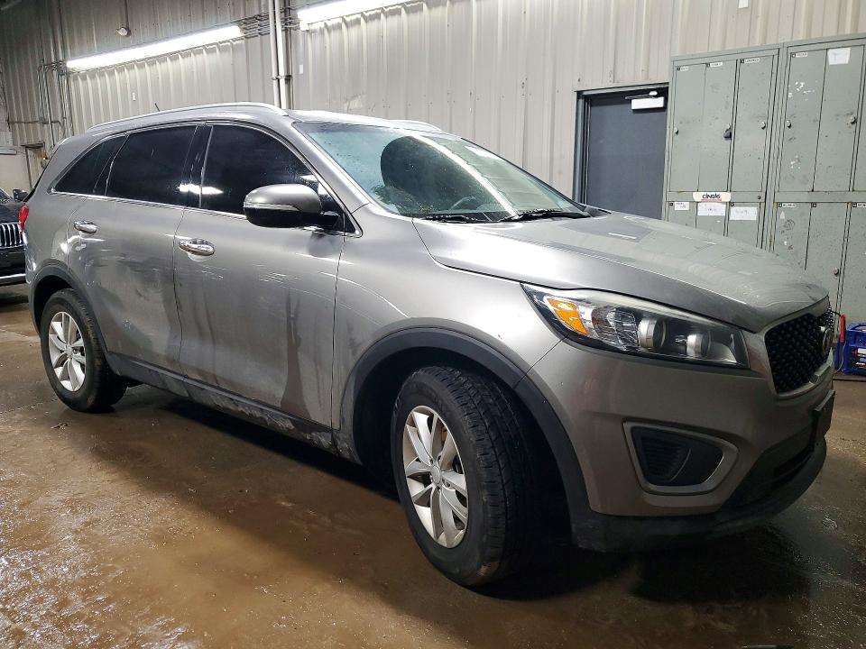 2016 Kia Sorento VIN 5XYPG4A32GG095112 COPART salvage auction — REAR END, Il - Salvage Certificate, sold $1,750 on 2026-07-07 (photo 4)