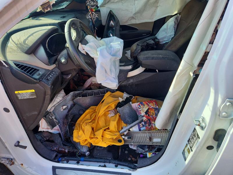2017 Hyundai Santa fe VIN 5XYZU3LB7HG396010 COPART salvage auction — FRONT END, La - Certificate Of Title, sold $70 on 2026-07-29 (photo 7)