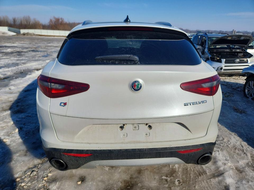 2018 Alfa romeo Stelvio VIN ZASFAKRN3J7B59581 COPART salvage auction — FRONT END, Mi - Cert Of Title-Salvage Vehicle, sold $6,400 on 2026-08-13 (photo 6)