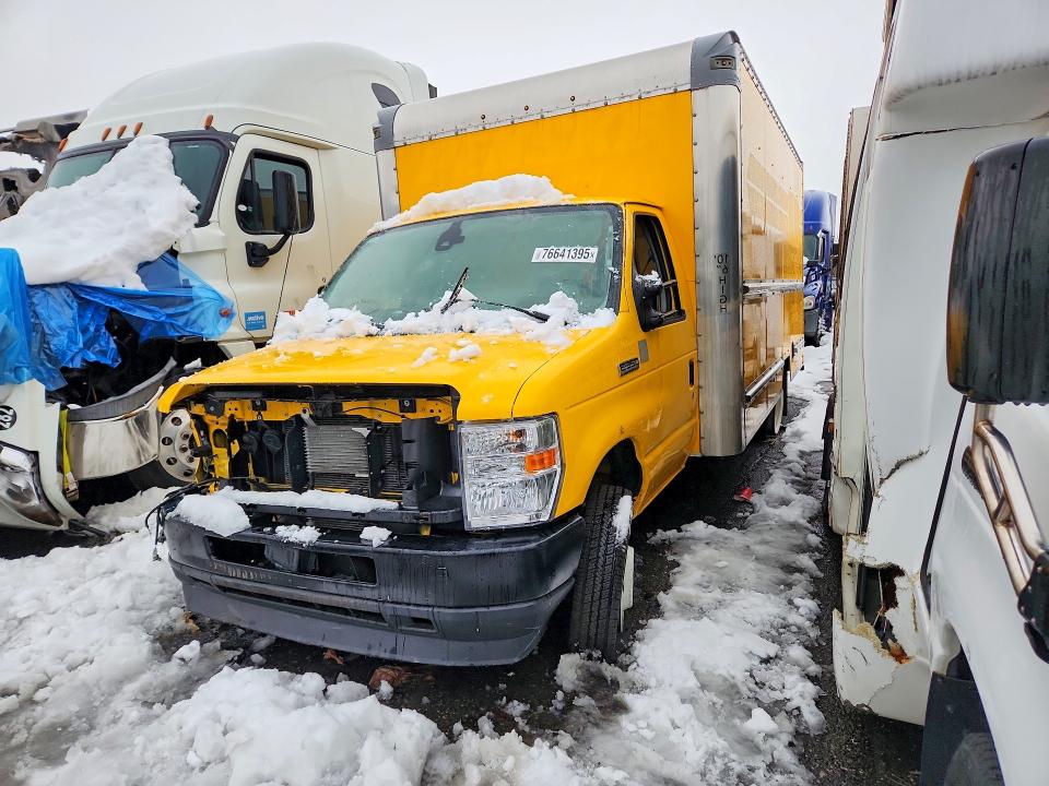 2024 Ford Econoline VIN 1FDWE3FN4RDD08743 COPART salvage auction — SIDE, Az - Cert Of Title - Salvage, sold $7,500 on 2026-07-28 (photo 1)