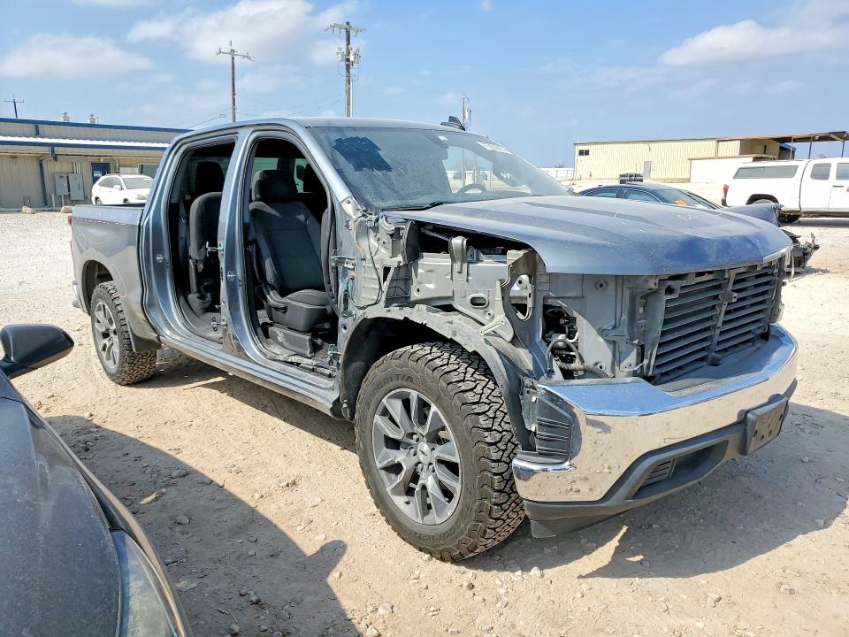 2019 Chevrolet Silverado 1500 VIN 3GCPWCED0KG243431 COPART salvage auction — SIDE, Tx - Salvage Vehicle Title, sold $9,900 on 2026-07-02 (photo 4)