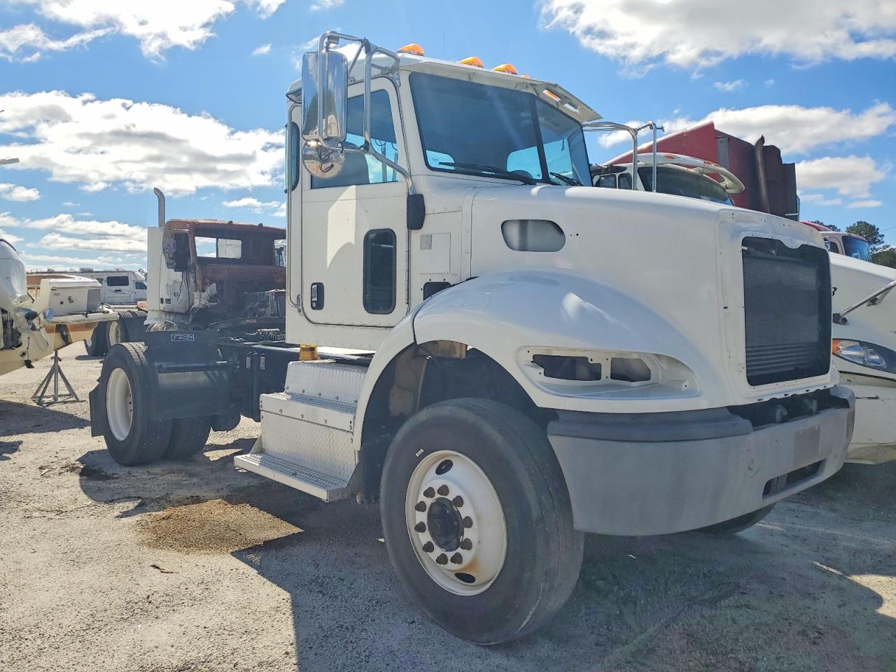 2016 Peterbilt Unknown VIN 1XP9AJ8X3GD340112 COPART salvage auction — Front End, IN - CERTIFICATE OF TITLE, sold $5,000 on 2026-07-08 (photo 1)