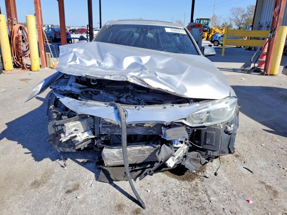 2016 BMW 3er VIN WBA8E9G57GNT82063 COPART salvage auction — FRONT END, Salvage Title, sold $525 on 2026-08-07 (photo 5)