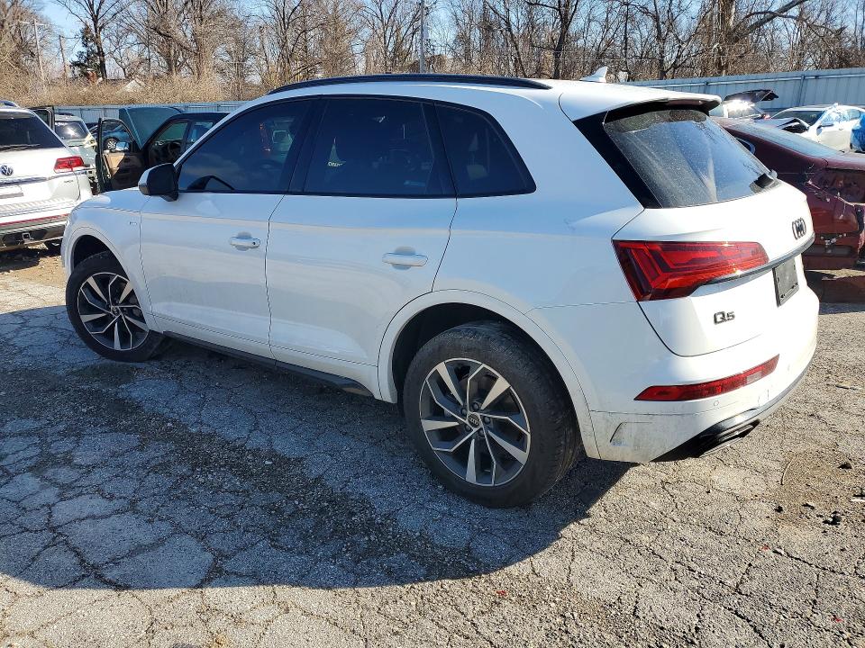 2024 Audi Q5 VIN WA1GAAFY7R2111798 COPART salvage auction — SIDE, Mo - Salvage Certificate Of Title, sold $15,600 on 2026-07-24 (photo 2)