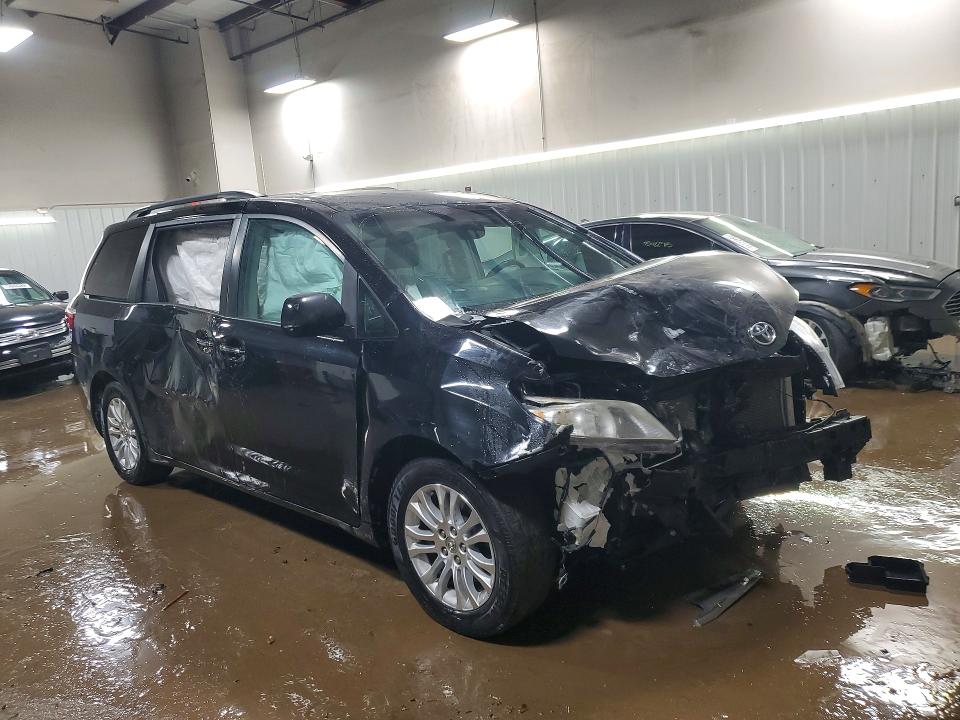 2016 Toyota Sienna VIN 5TDYK3DC6GS721966 COPART salvage auction — FRONT END, Il - Salvage Certificate, sold $1,500 on 2026-07-28 (photo 4)