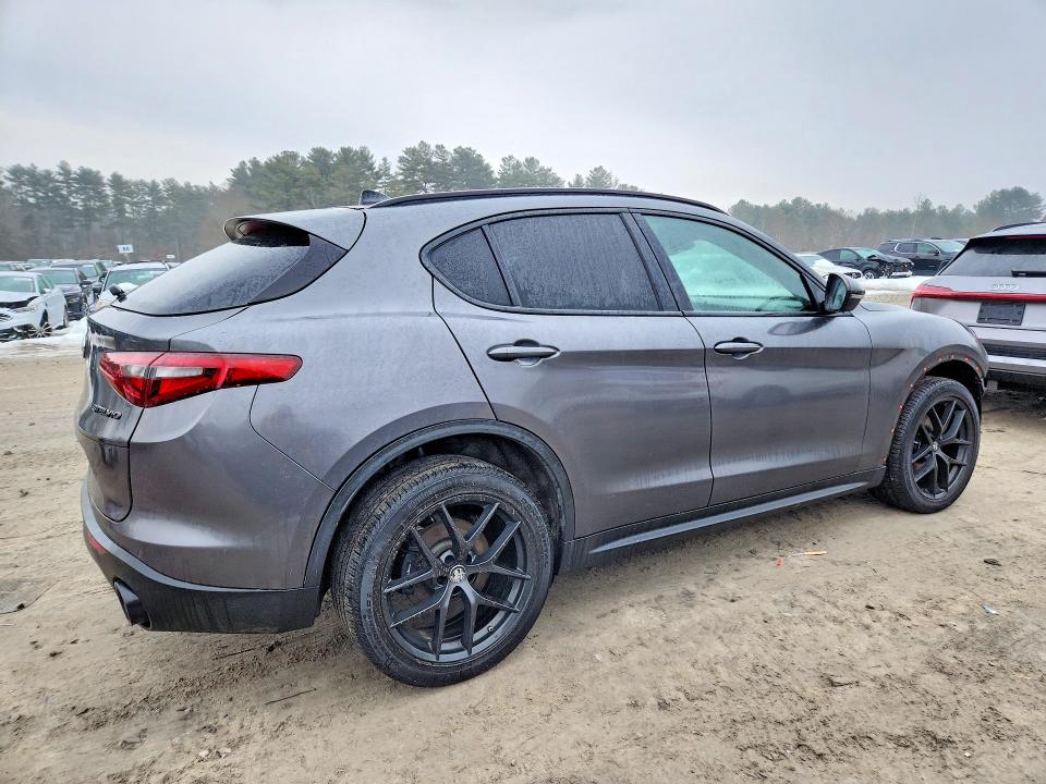 2019 Alfa romeo Stelvio VIN ZASPAKAN8K7C69219 COPART salvage auction — FRONT END, Id - Salvage Certificate Of Title, sold $3,000 on 2026-07-02 (photo 3)