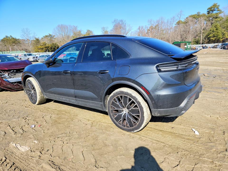 2025 Porsche Macan VIN WP1AA2XA5SL002111 COPART salvage auction — Front End, DE - SALVAGE CERTIFICATE, sold $48,250 on 2026-06-30 (photo 2)