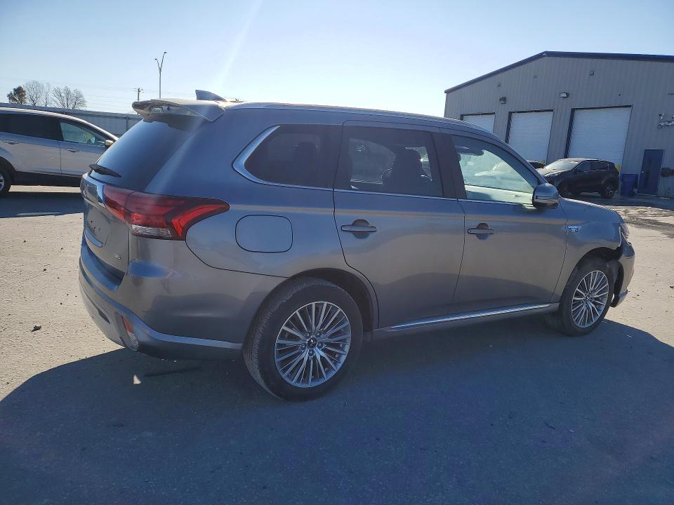 2022 Mitsubishi Outlander VIN JA4J2VA7XNZ030210 COPART salvage auction — FRONT END, Fl - Dealer Only Clean Title (P), sold $10,500 on 2026-07-28 (photo 3)
