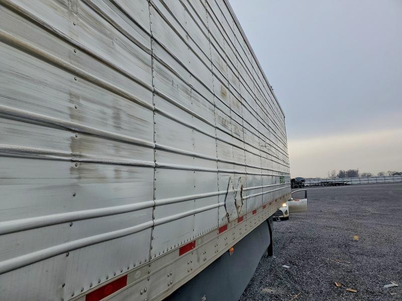 2017 Utility trailer Trailer VIN 1UYVS2539JM850879 COPART salvage auction — SIDE, VA - CERT OF TITLE - SALVAGE, sold $1,750 on 2026-07-09 (photo 5)