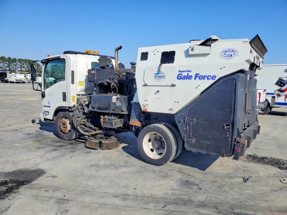 2017 Isuzu Npr hd VIN 54DC4W1B2HS808527 COPART salvage auction — BURN, Nc - Dealer Only Salvage Title, sold $2,350 on 2026-07-08 (photo 2)