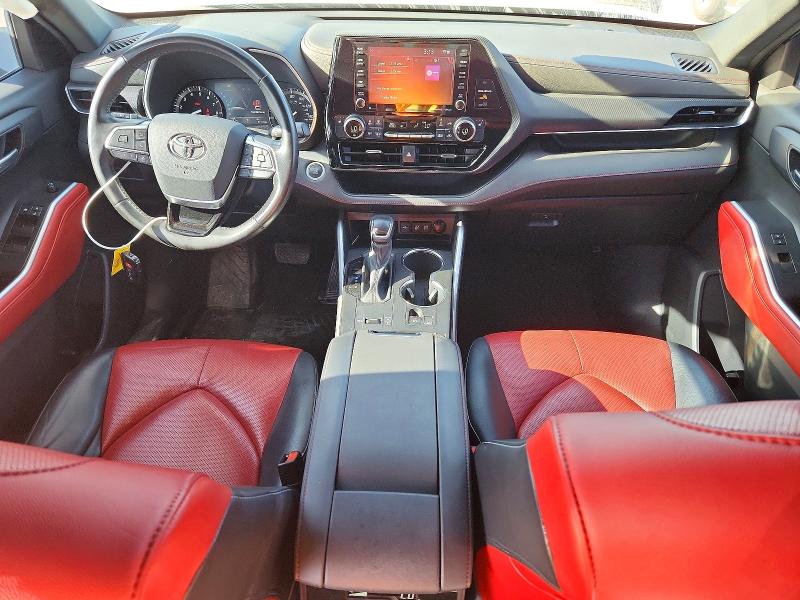 2021 Toyota Highlander VIN 5TDLZRAH9MS073107 COPART salvage auction — SIDE, Tx - Certificate Of Title, sold $15,800 on 2026-07-13 (photo 8)