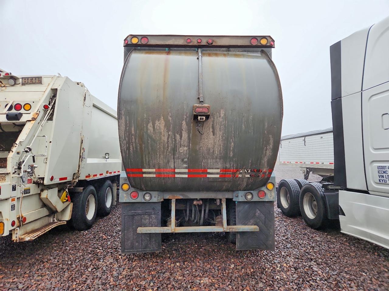 2006 Crane Carrier VIN 1CYCCR58X6T047422 COPART salvage auction — Minor Dent/Scratches, IN - CERTIFICATE OF TITLE, sold $30 on 2026-07-07 (photo 6)