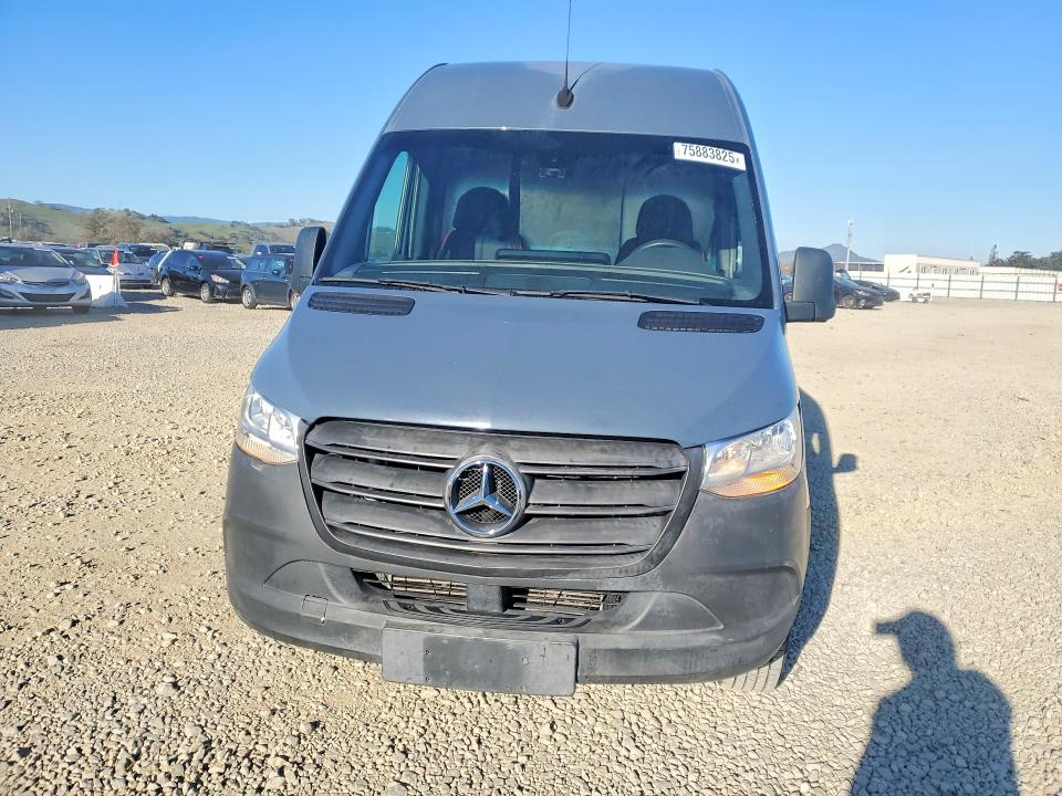 2019 Mercedes-benz Sprinter 2500 VIN WD4PF1CD3KP141193 COPART salvage auction — SIDE, Wa - Dis/Dlr/Exp Only Clean Title, sold $8,700 on 2026-07-08 (photo 5)