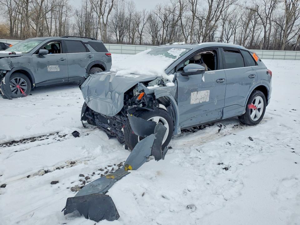 2022 Audi Q4 e-tron VIN WA1J2BFZ5NP047937 COPART salvage auction — FRONT END, MO - JUNKING CERTIFICATE, sold $3,450 on 2026-07-27 (photo 1)