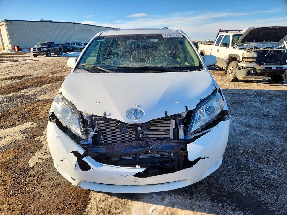 2014 Toyota VIN 5TDDK3DC0ES086352 COPART salvage auction — FRONT END, Salvage Title, sold $1,950 on 2026-07-28 (photo 5)