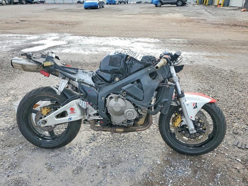 2003 Honda Cbr600 VIN JH2PC37063M004720 COPART salvage auction — ROLLOVER, PA - CERTIFICATE OF SALVAGE, sold $400 on 2026-07-20 (photo 1)