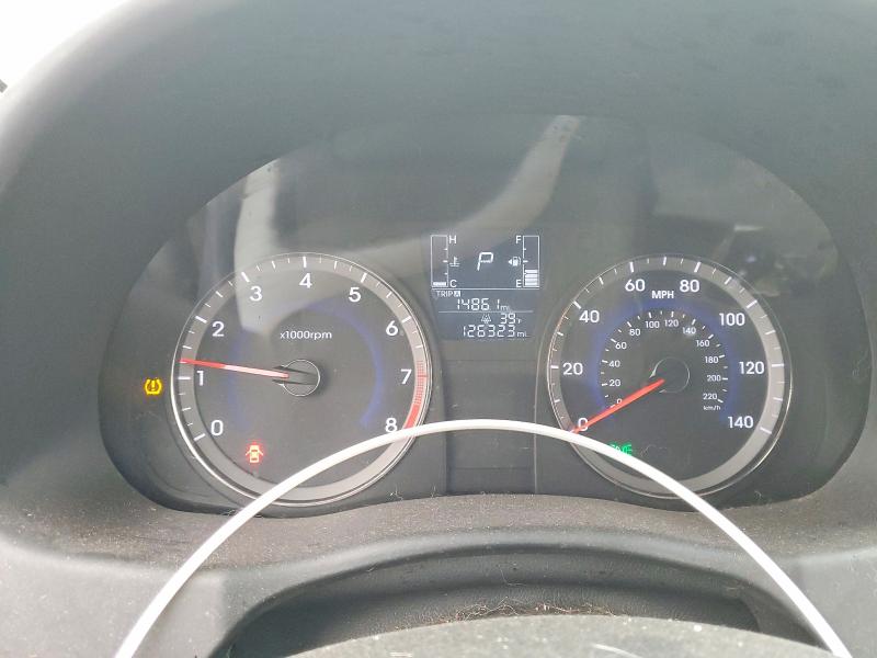 2016 Hyundai Accent VIN KMHCT5AE4GU255552 COPART salvage auction — REAR END, Salvage Title, sold $450 on 2026-07-27 (photo 9)