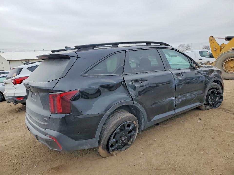 2025 Kia Sorento VIN 5XYRKDJF3SG334273 COPART salvage auction — SIDE, Ia - Cert Of Title-Salvage Title, sold $12,600 on 2026-07-17 (photo 3)