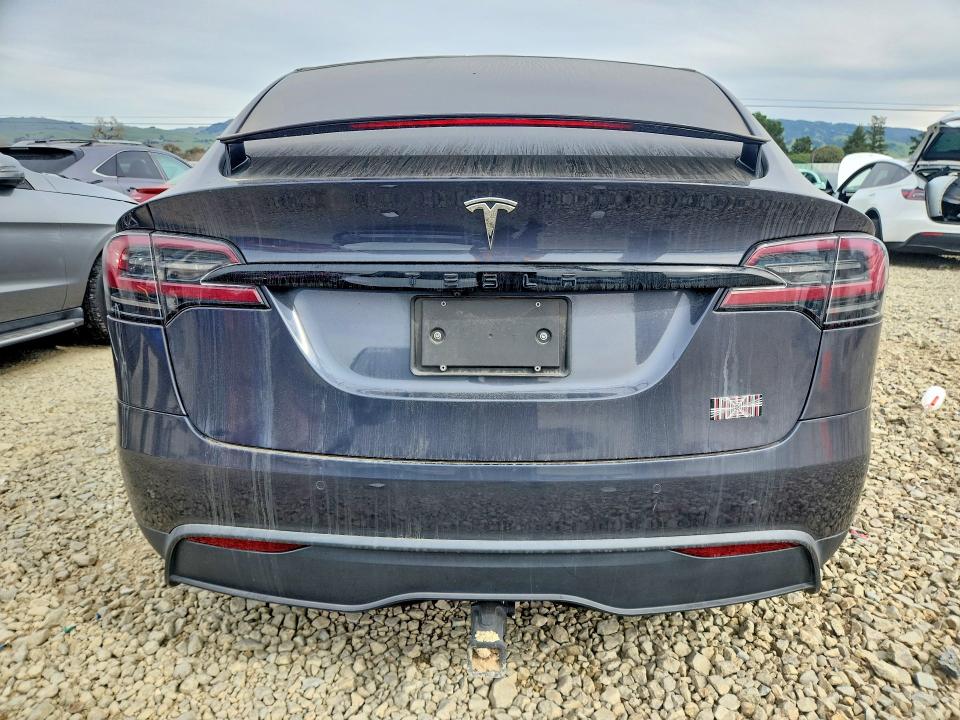 2022 Tesla Model x VIN 7SAXCBE60NF362243 COPART salvage auction — FRONT END, CA - SALVAGE CERTIFICATE, sold $27,250 on 2026-10-08 (photo 6)