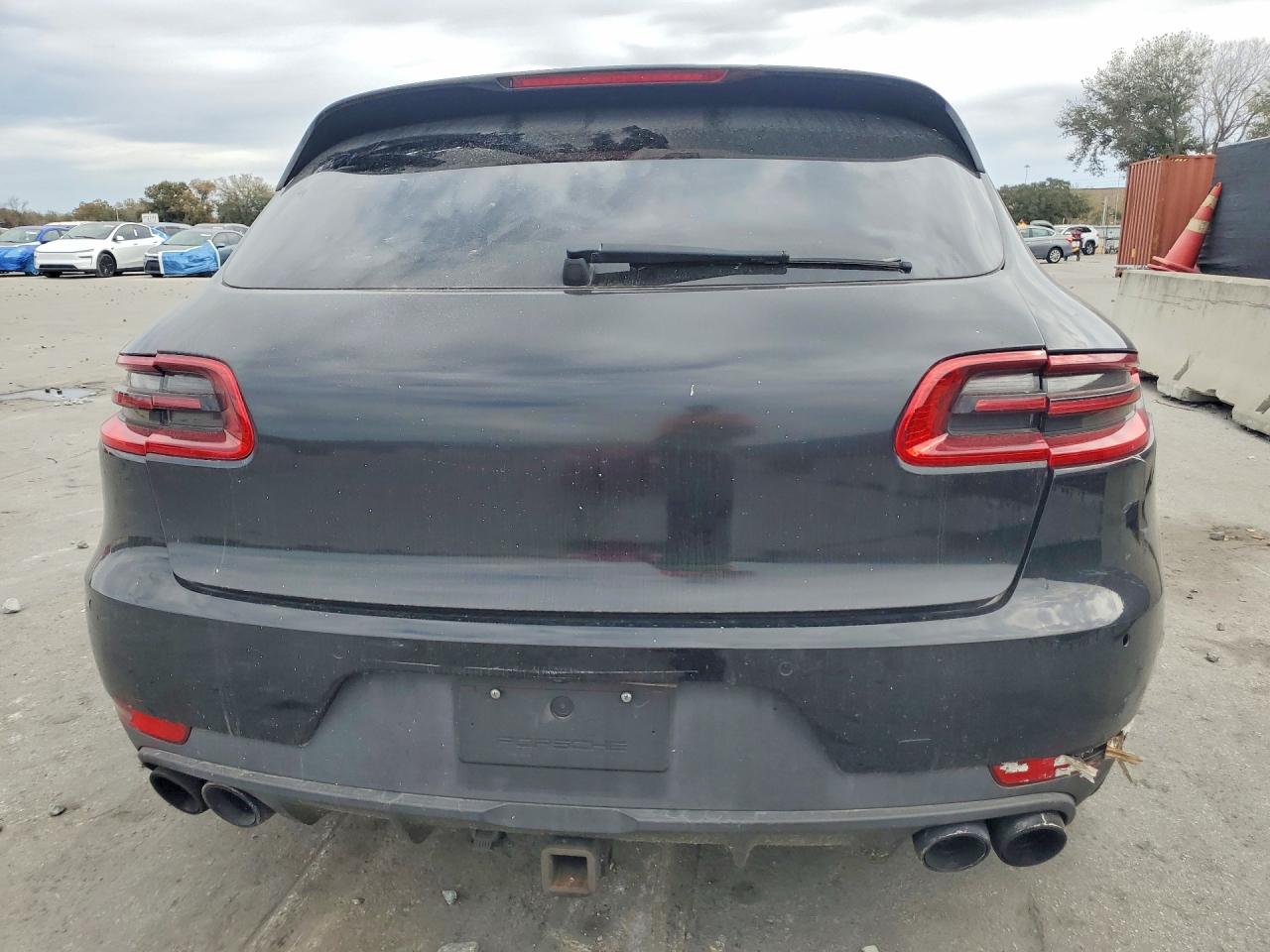 2016 Porsche Macan VIN WP1AB2A50GLB50282 COPART salvage auction — Minor Dent/Scratches, IN - CERTIFICATE OF TITLE (P), sold $1,150 on 2026-06-30 (photo 6)