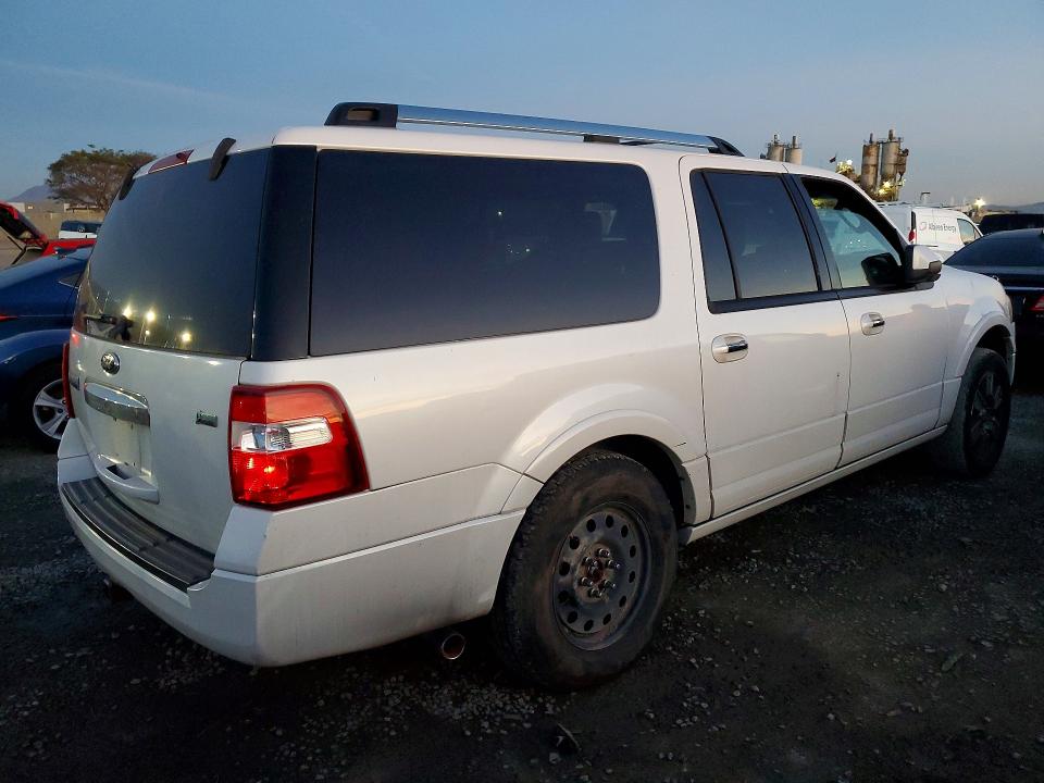 2010 Ford Expedition VIN 1FMJK1K51AEA29424 COPART salvage auction — MINOR DENT/SCRATCHES, Ca - Dis/Dlr/Exp Clean W/Salv Hist, sold $700 on 2026-07-10 (photo 3)