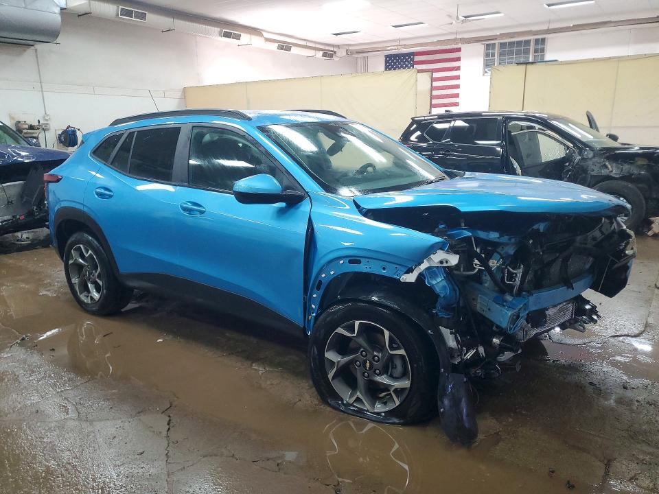 2025 Chevrolet Trax VIN KL77LHEP6SC035215 COPART salvage auction — FRONT END, Mi - Certificate Of Title, sold $2,850 on 2026-07-14 (photo 4)