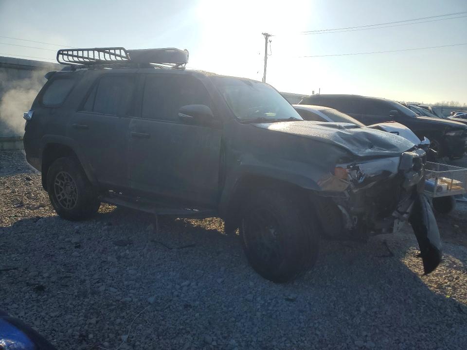2021 Toyota 4runner VIN JTEHU5JR0M5843766 COPART salvage auction — ROLLOVER, Ky - Cert Of Title-Salvage, sold $7,700 on 2026-07-22 (photo 4)