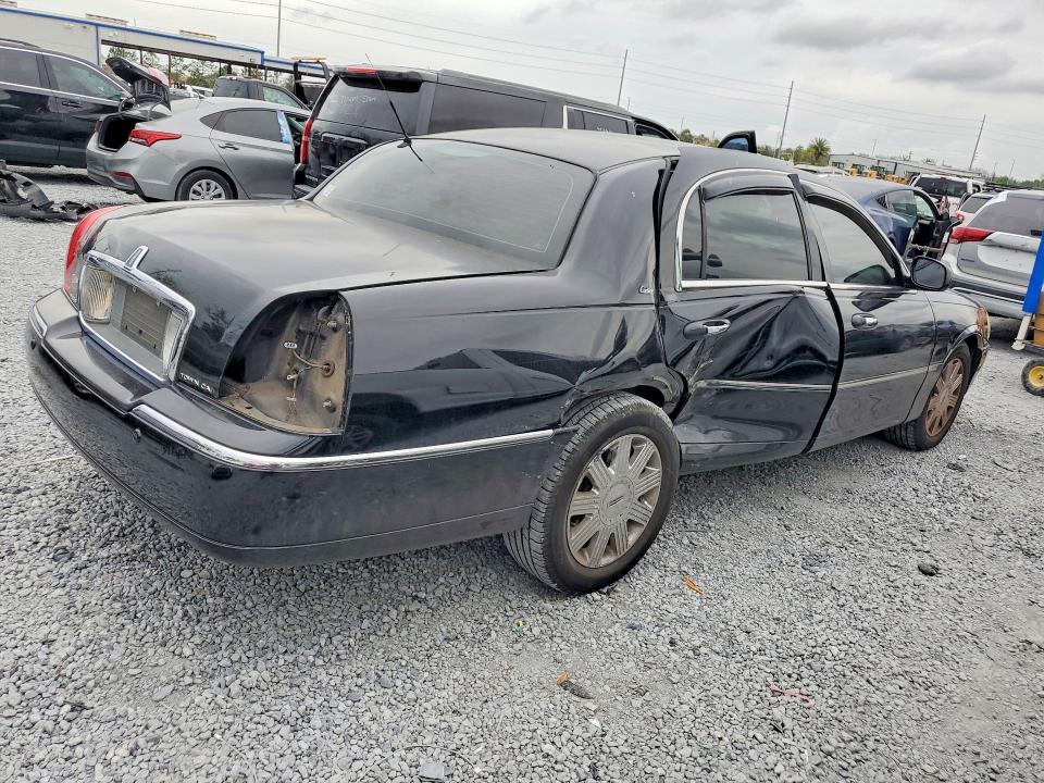 2003 Lincoln TOWN CAR VIN 1LNHM83W13Y630827 COPART salvage auction — SIDE, Va - Cert Of Title-Salvage History, sold $450 on 2026-07-10 (photo 3)