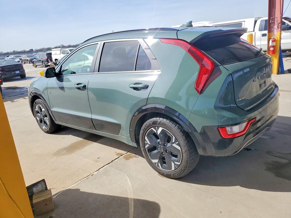 2024 Kia Niro VIN KNDCR3L19R5108383 COPART salvage auction — SIDE, FL - CERT OF TITLE SLVG REBUILDABLE, sold $9,300 on 2026-07-13 (photo 2)