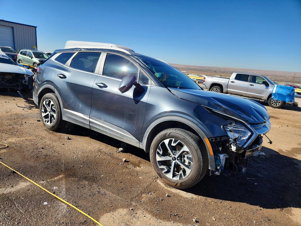 2023 Kia Sportage VIN KNDPVCAF5P7125856 COPART salvage auction — ROLLOVER, Nm - Cert Of Title-Salvage, sold $3,250 on 2026-07-09 (photo 4)