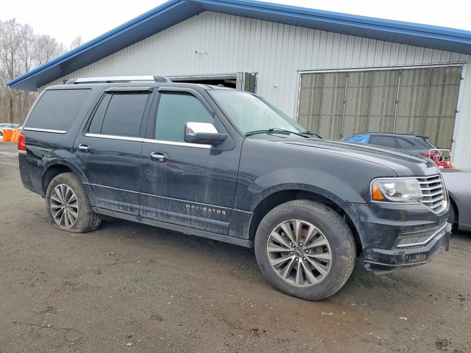 2015 Lincoln Navigator VIN 5LMJJ2JT5FEJ04333 COPART salvage auction — MINOR DENT/SCRATCHES, Wv - Certificate Of Title, sold $3,500 on 2026-07-09 (photo 4)