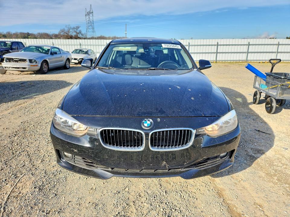 2013 BMW 3er VIN WBA3A5G58DNP26459 COPART salvage auction — WATER/FLOOD, Ca - Salvage Certificate, sold $1,350 on 2026-07-10 (photo 5)