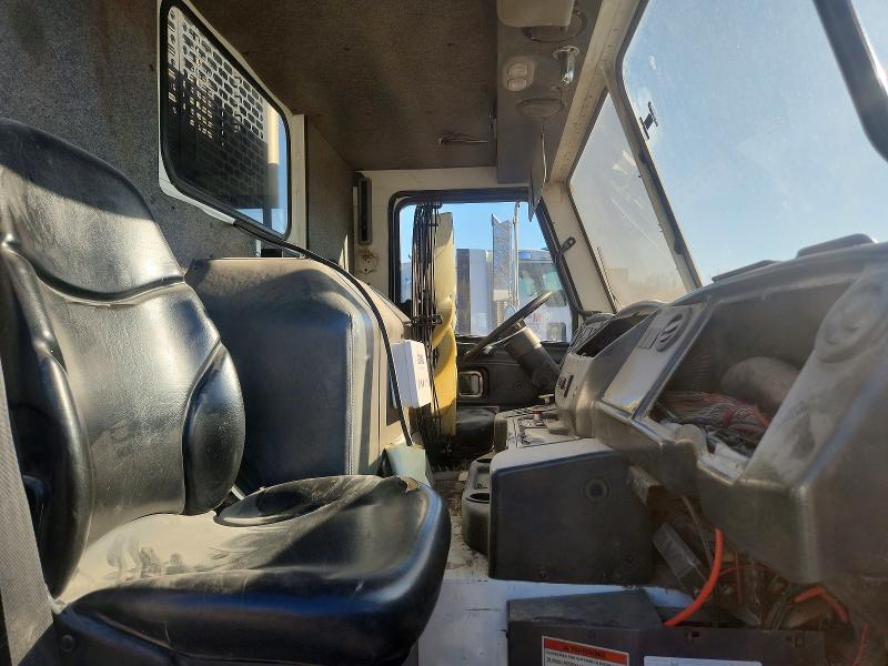 2015 Crane carrier Let2 VIN 1CYCCL487FT051345 COPART salvage auction — MECHANICAL, FL - CERTIFICATE OF DESTRUCTION, sold $5,500 on 2026-07-29 (photo 5)