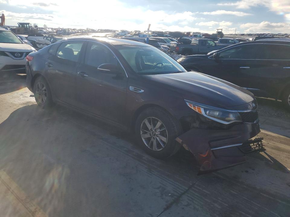 2016 Kia Optima VIN 5XXGT4L31GG116111 COPART salvage auction — FRONT END, Salvage Title, sold $225 on 2026-07-23 (photo 4)